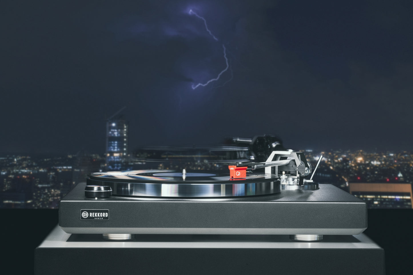 M600